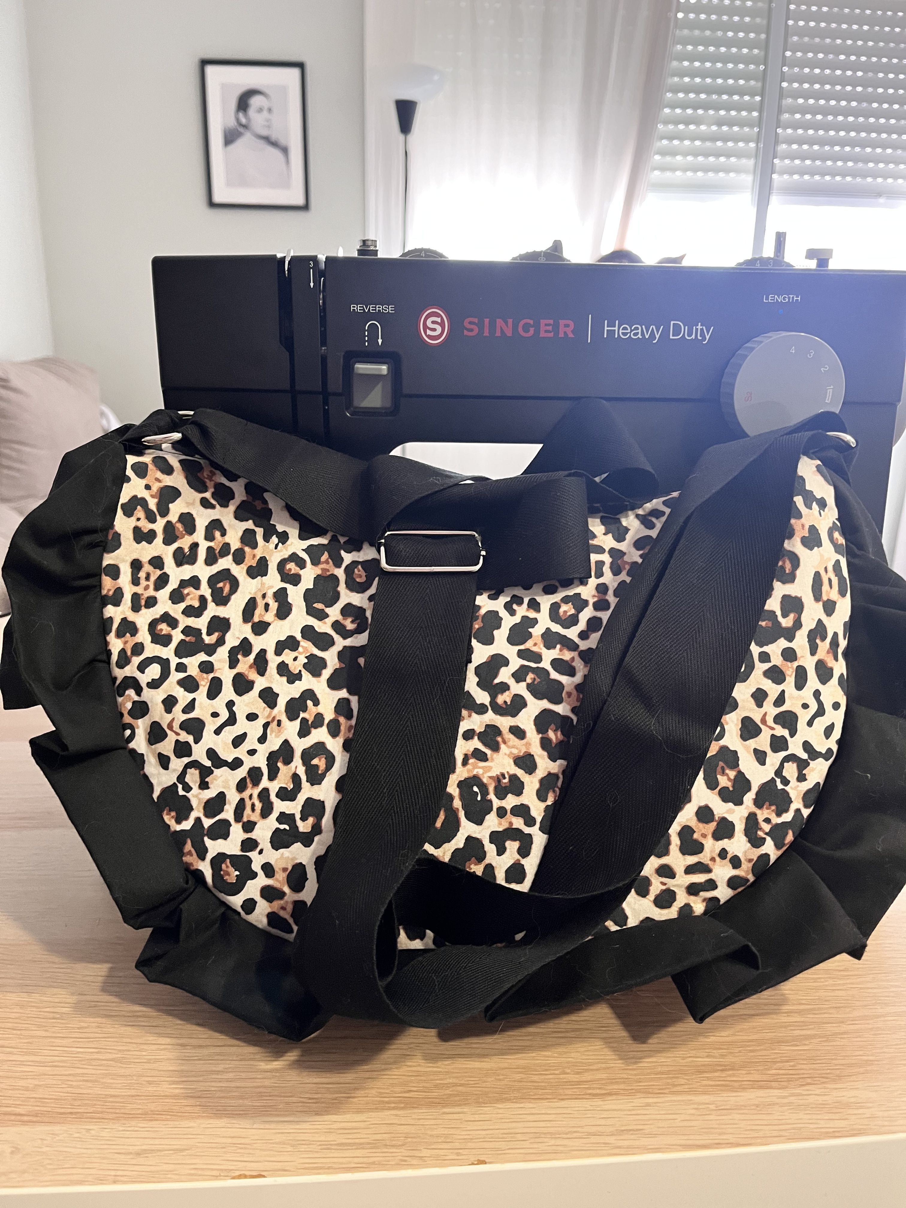 Bolso Luna Salvaje en leopardo y negro